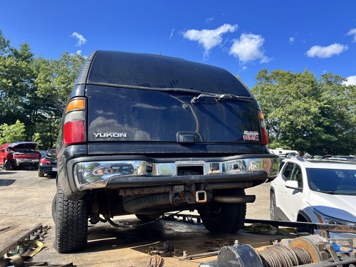 Quarter Glass/window GMC YUKON Left 00 01 02 03 04 05 06 - Picture 6 of 11