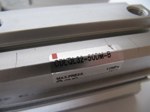 (NUEVO) Cilindro de bloqueo neumático SMC CDLQL32-50DM-B - Imagen 2 de 5