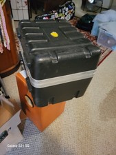 SKB 12 Microphone Case With Storage