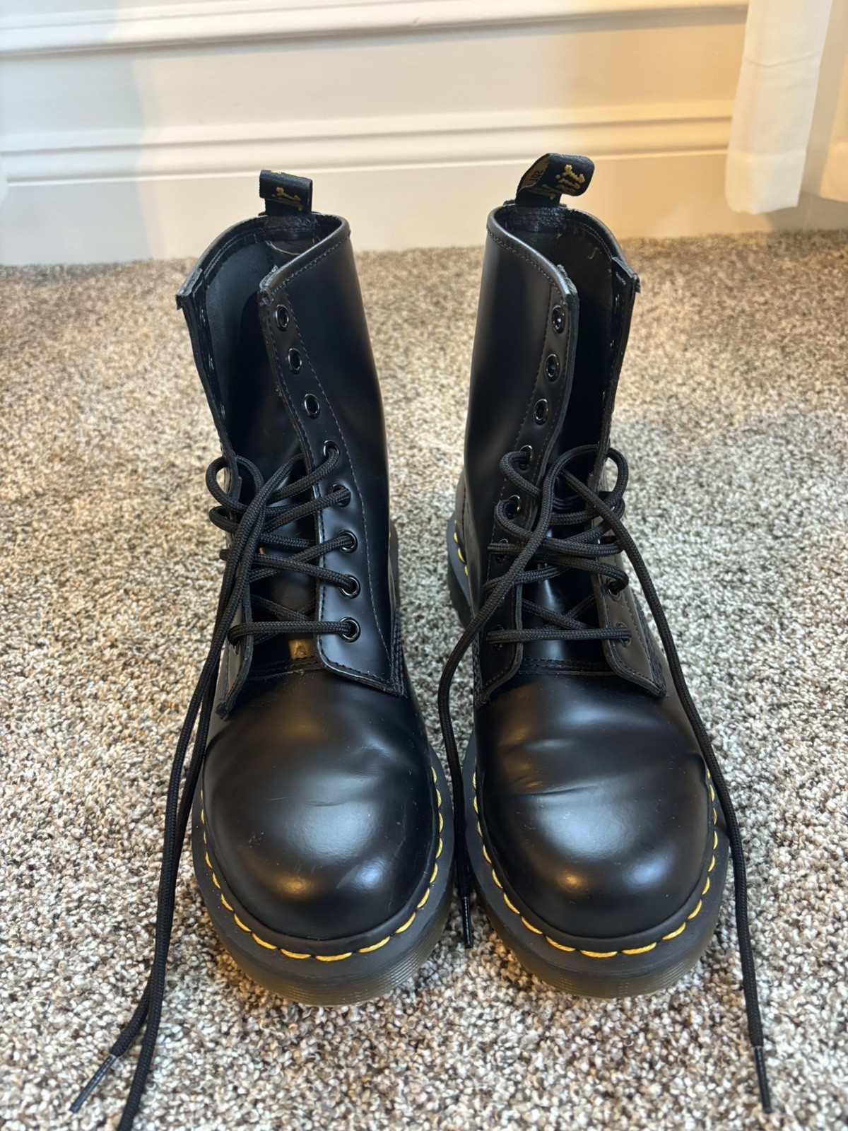 Dr  Martens 1460 W Women's Size 8 Black Smooth Leather Lace Up Boots