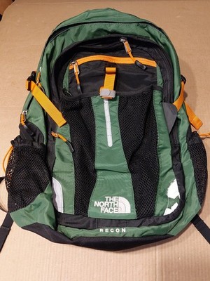 The North Face Recon AJVC Legacy Model Conifer Green Black