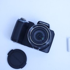 Olympus SP820UZ Digital Camera with SD Card and Card Reader Compact Design