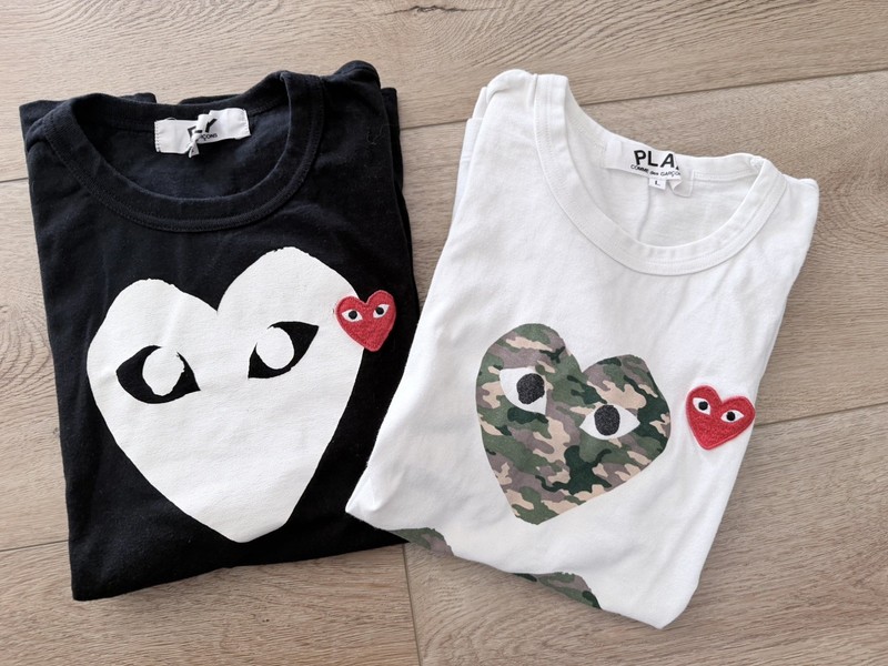 Auth. Women’s COMME DES GARCONS CDG PLAY Heart Tee Lot of 2 White and Black SZ L