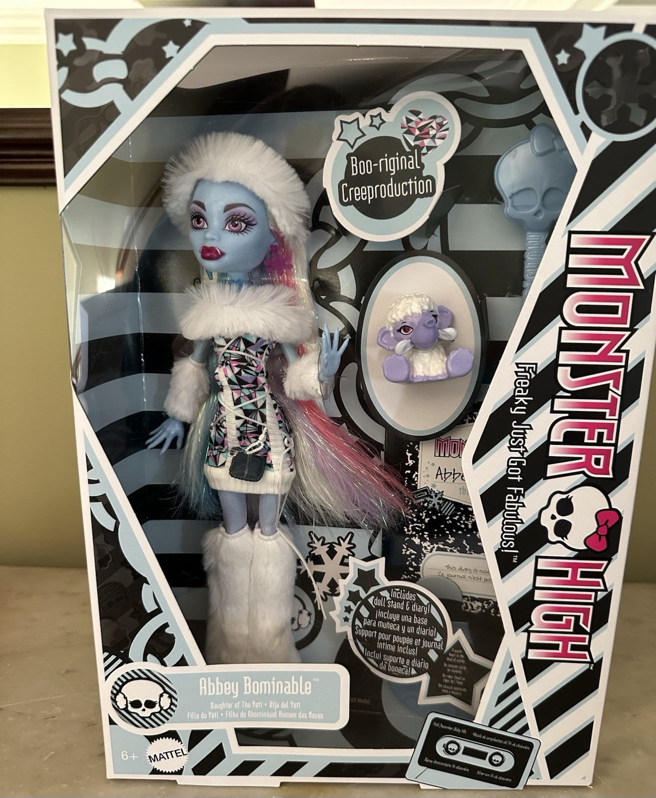 Monster High Abby Bominable Creeproduction Fashion Doll
