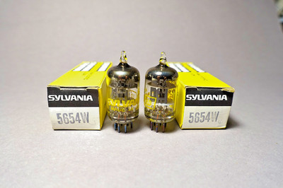 1 x BALANCED PAIR NOS 5654W, 5654, SYLVANIA USA, BLACK PLATES, RING GETTERS