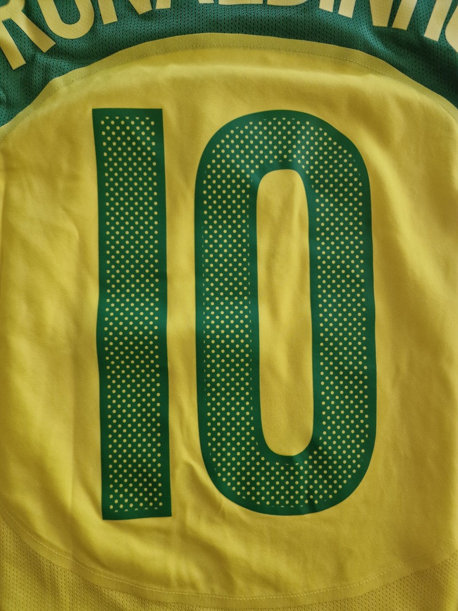 Shirt Nike Brazil 10 Ronaldinho Reissue 2004 Size L Limited