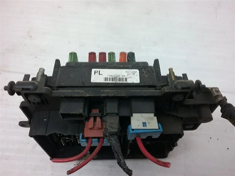 Коробка предохранителей реле двигателя 15328806 AT 2001 CHEVROLET SILVERADO S-367RM - Изображение 4 из 4