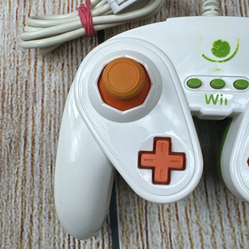 Nintendo Wii U Yoshi Wired Fight Pad Controller - Image 3 of 4