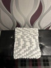 Pom Pom Blanket Grey/white