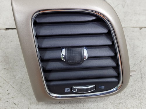JEEP GRAND CHEROKEE WK2 13-16 DASHBOARD AIR VENT SET OF FOUR - Picture 9 of 24