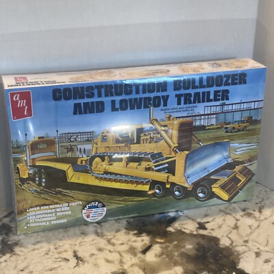AMT 1218/06 CONSTRUCTION BULLDOZER & LOWBOY TRAILER MODEL KIT - 1