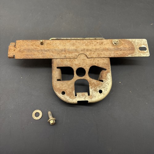 Deck Hanger Bracket GX21653 – Ersatzhalterung Für John Deere Rasenmäher L100, L110, L120, L105, L107, L108, L111