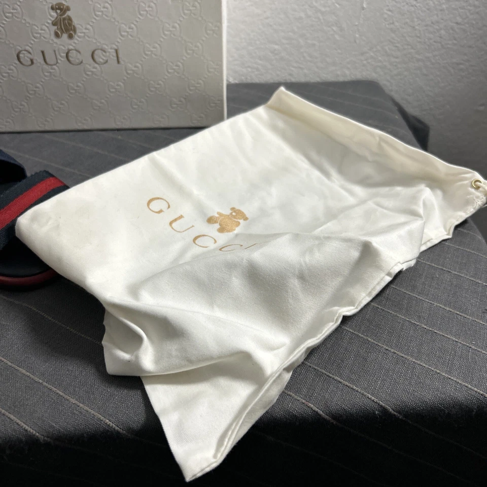 Sandalias Gucci a rayas rojas y azules para niñas talla 29 Foto 3 de 4