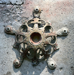 Ornate Brass Metal Ceiling Light Canopy Plate for Ceiling Lamp, Marked B 18