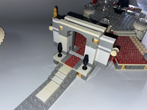 LEGO 9526 Star Wars Episode 3 Palpatine's Arrest with Minifigures - Incomplete - Picture 12 of 17