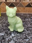 VINTAGE URANIUM FENTON VASELINE CUSTARD GLASS CAT  GLOWS BLACK LIGHT