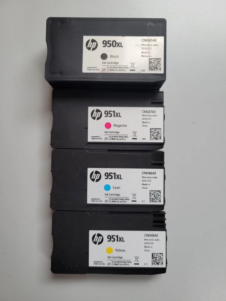 HP-Tintenpatronen 950 XL und 3x 951 XL - leer