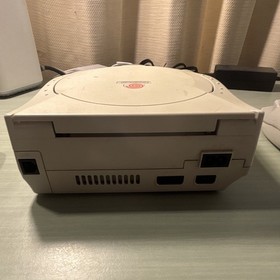 SEGA Dreamcast Console Bundle w/ 2 Controllers, VMU, Cables & 2 Games. Tested.