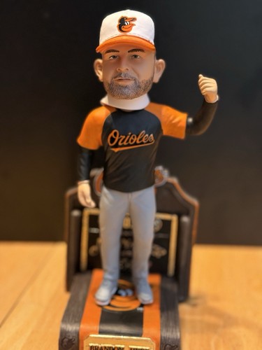 2023 Brandon Hyde Baltimore Orioles Manager Of The Year FoCo Bobblehead - Picture 2 of 6