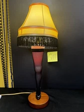 Q17 26" Deluxe DeskTop Leg Lamp Blemished