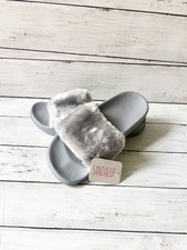 Women s Gray SANDALUP Plush Strap Slide Sandals - Gray Faux Fur Sz US 6 NWT