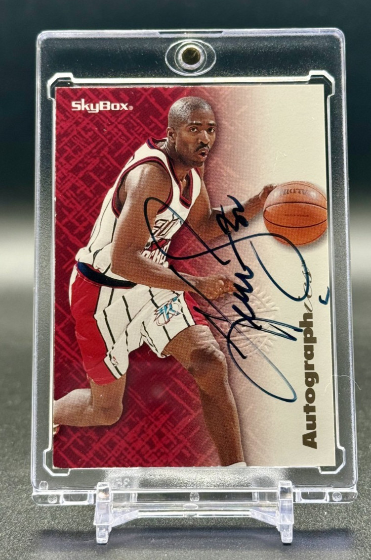 1996-97 Skybox Premium - Autographics Kenny Smith Black Ink (AU)