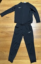 Nike Kinder Trainingsanzug schwarz – Gr. L (116–122 cm) – Dri-FIT – 2-teilig