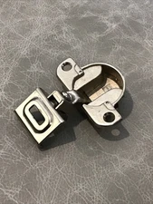 (1) Hettich Cabinet Hinge Nickel 1365 w/ Mounting Plate 1413 Germany Self Closin