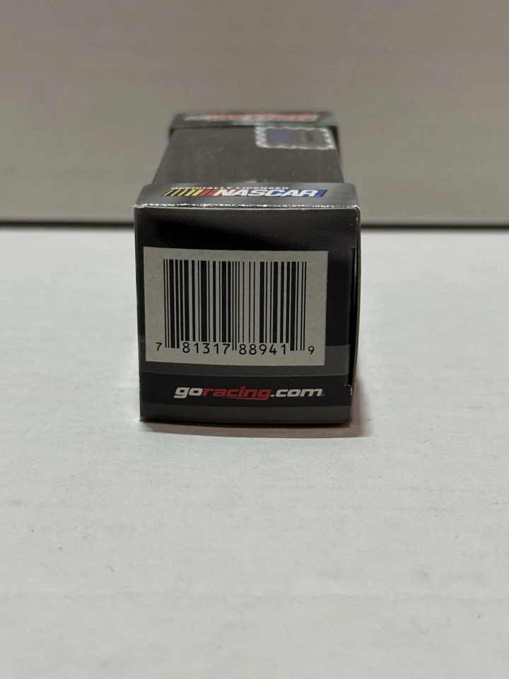 Caja de acción 1/64 NASCAR 2008 diecast Joey Logano #20 GameStop Toyota ¡Mega raro! Foto 4 de 4