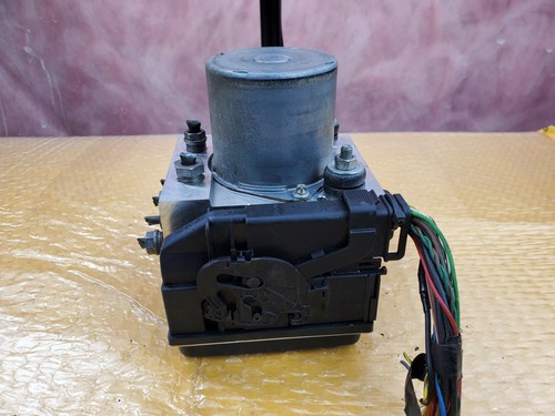 2006 Land Rover LR3 ABS Anti Lock Brake Pump Module SRB 500 164 OEM - Picture 4 of 12