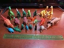 Toy dinosaur lot 21 dinosaurs  trex,triceratops,Ankylosaurus,Stegosaurus 