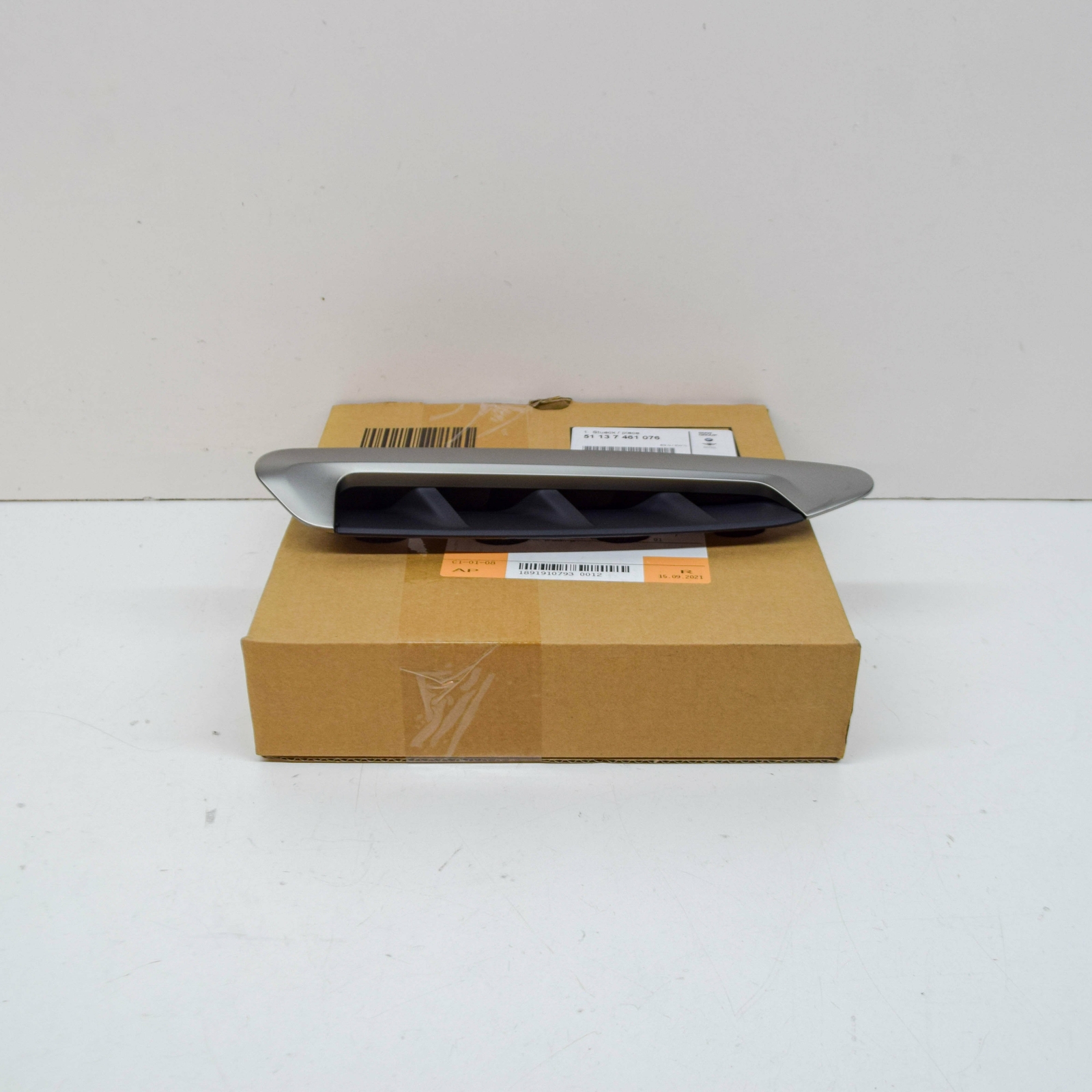 OEM BMW X3 M X4 G01 G02 FINISHER SIDE PANEL FRONT RIGHT 