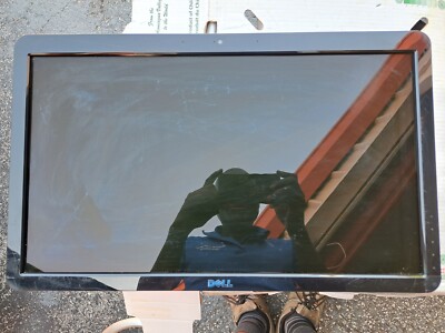 Dell SP2309Wc 23'' LCD Widescreen Monitor WITH Webcam. NO STAND. MINOR SCRATCH 