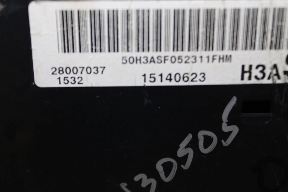 Speedometer Instrument Cluster 2006 Buick Rainier 115,609 Miles BROKEN MOUNT - Image 4 of 4