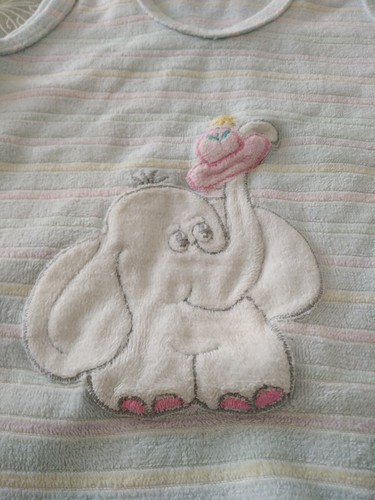 süßes 7er Set Kleidung Baby Strampler Bodys Schlafanzüge in 62 68 - Bild 4 von 11
