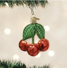 Vintage Old World Christmas Bunch Cherries Glass Ornament 2001 Merck Family OWC