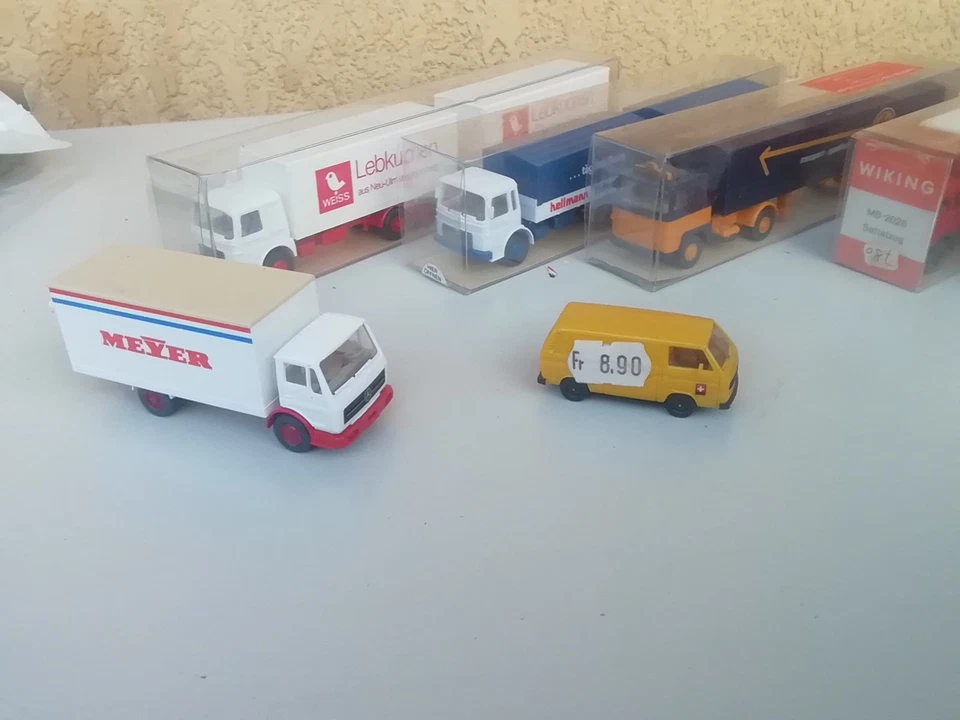 CAMION LOTTO 6 CAMION+1 FURGONE TRANSPORTER:1 MOTRICE+3 ARTICOLATI+2 AUTOTRENI - Immagine 2 di 4