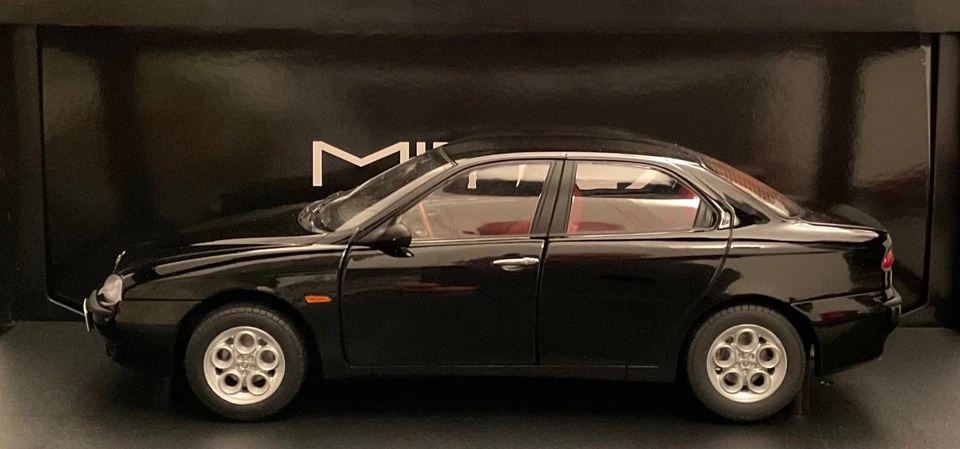 Alfa Romeo 156 2.5 V6 24V 1997 1/18 Mitica - Immagine 3 di 4