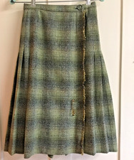 VINTAGE 40's/50's TRADITIONAL WOOL PLAID STITCHED PLEAT FRINGED KILT WAIST 27"