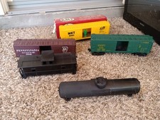 Vintage Kusan Freight Car Parts Lot -- Boxcars Tanker Shell Caboose Shell Vintage Kusan Freight Car Parts Lot -- Boxcars Tanker Shell Caboose Shell