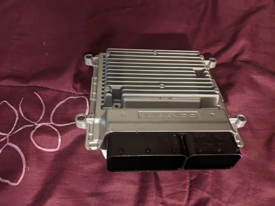 ECM (Módulo de Control del Motor) - Dodge Avenger - 79-2372V Foto 2 de 4