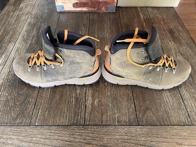 DANNER Mountain 600 Men's, Chocolate Chip/Golden Oak 62289  Size 8 