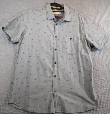 Free Planet Shirt Men's XL Gray Short Sleeves Front Pockets Casual Outdoor Logo