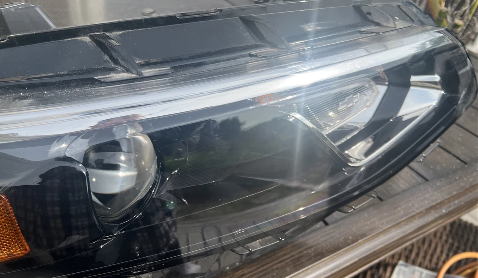 2016 2018 CHEVY MALIBU ПРАВАЯ ФАРА ПАССАЖИРСКАЯ БОКОВАЯ ФАРА ОТ ОРИГИНАЛЬНОГО ПРОИЗВОДИТЕЛЯ 84131409 - Изображение 3 из 4