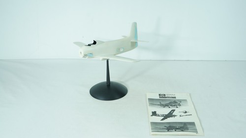 Kits de modelos a microescala modelo a escala 1/48 azul marino A2D-1 artículo Skyshark MS4-1 G2-3
