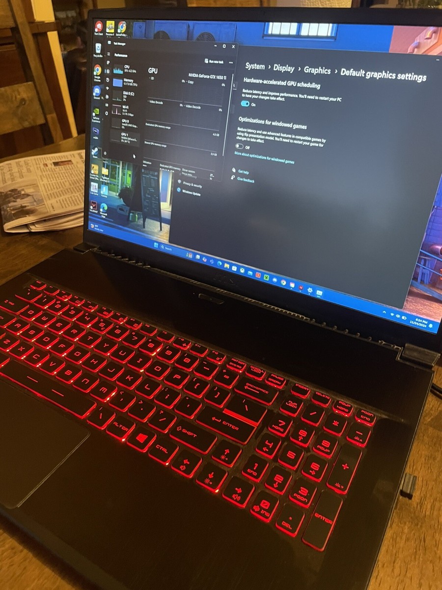 MSI GF75 Thin (512GB, Intel Core i5) Ducky One Mini Roccat