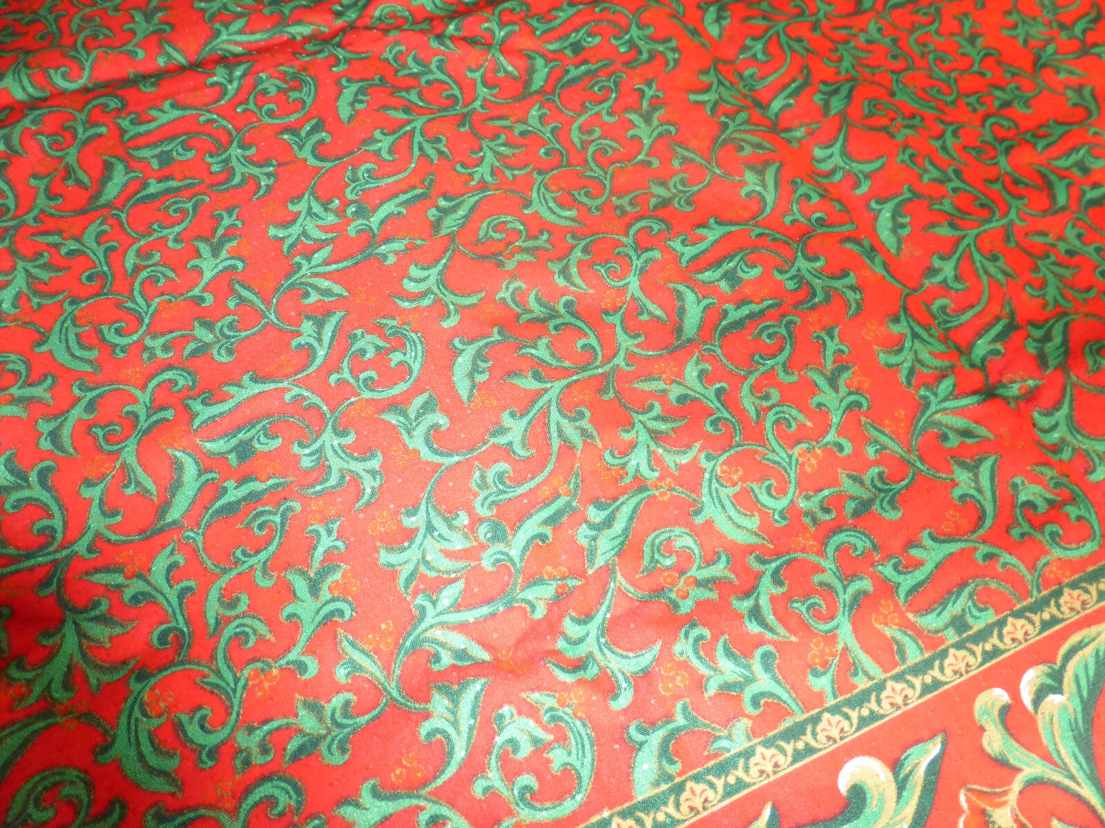 Exlarge red and green Christmas tablecloth Debenhams eBay