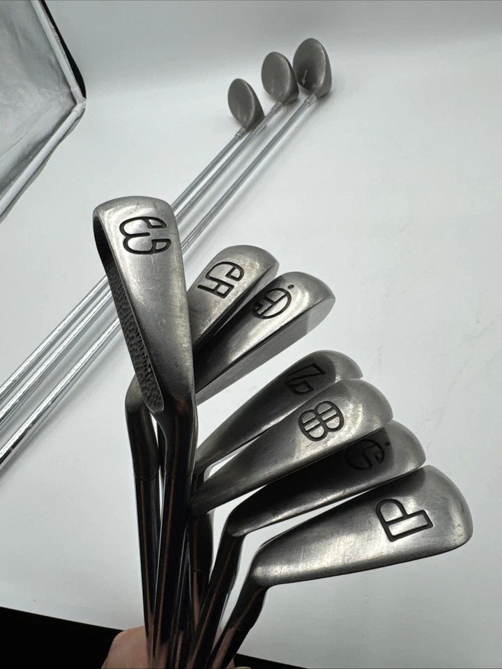 Juego de plancha para diestros Spalding Executive XE 3-PW + 1, 3, 5 maderas faltan 4i Foto 3 de 4