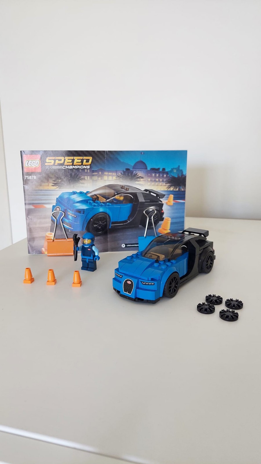 LEGO Speed Champions 75878 Bugatti Chiron - Complete Parts + Instructions