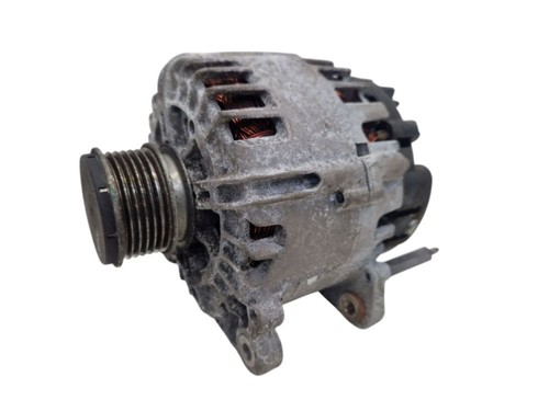 Lichtmaschine Generator Lima 14V 140A passt für VW GOLF PLUS (521, 5M1) 1.6 TDI